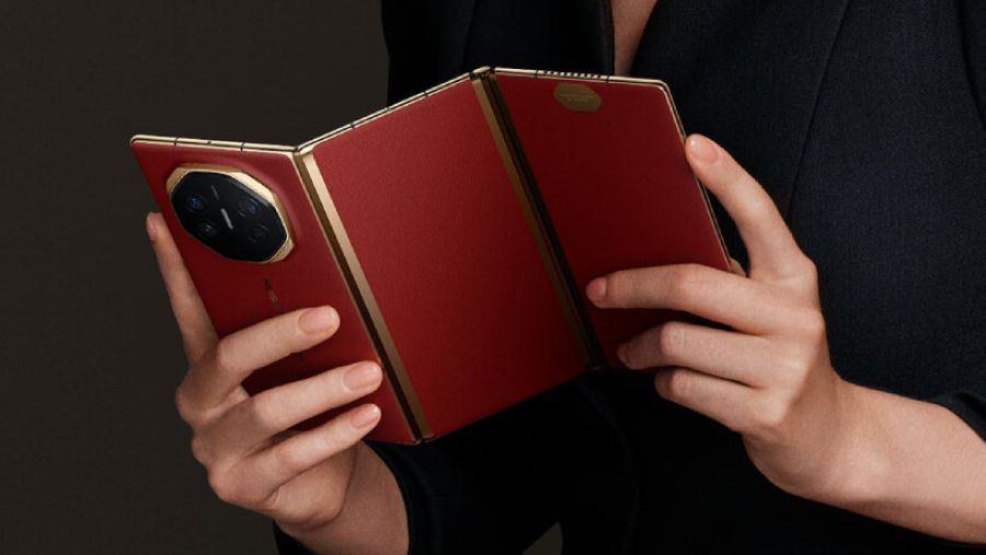 القصة وراء صناعة أول هاتف ذكي ثلاثي الطي في العالم HUAWEI Mate XT