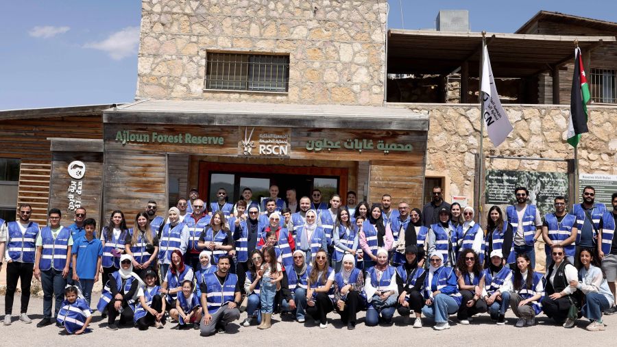 البنك العربي يدعم زراعة الأشجار الحرجية في محمية غابات عجلون