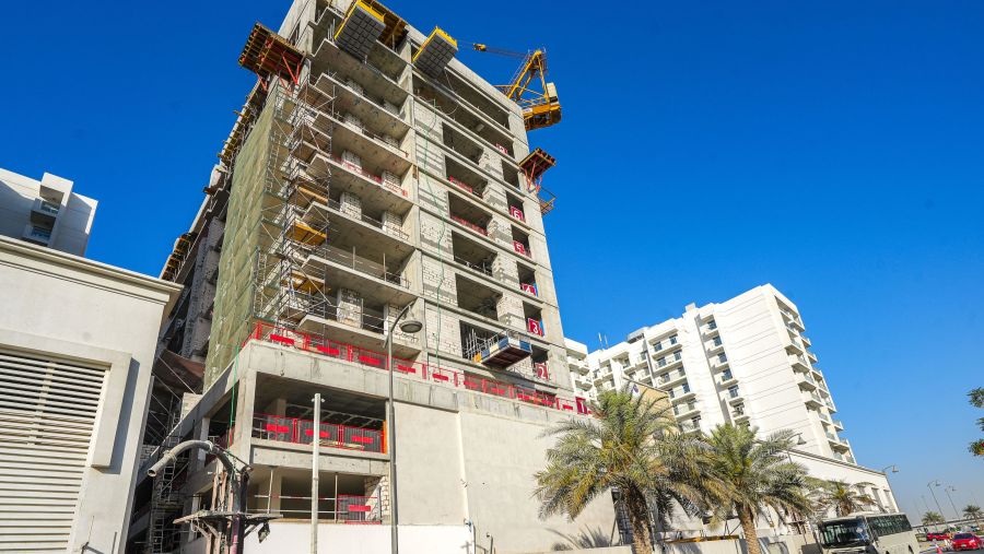 عزيزي تُنجز 35% من مشروع "عزيزي سنترال"