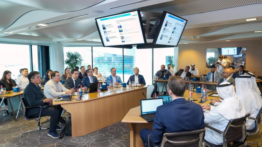 غرف دبي تعرف رؤساء تنفيذيين لـ 20 شركة كازاخستانية بالفرص الاستثمارية في دبي