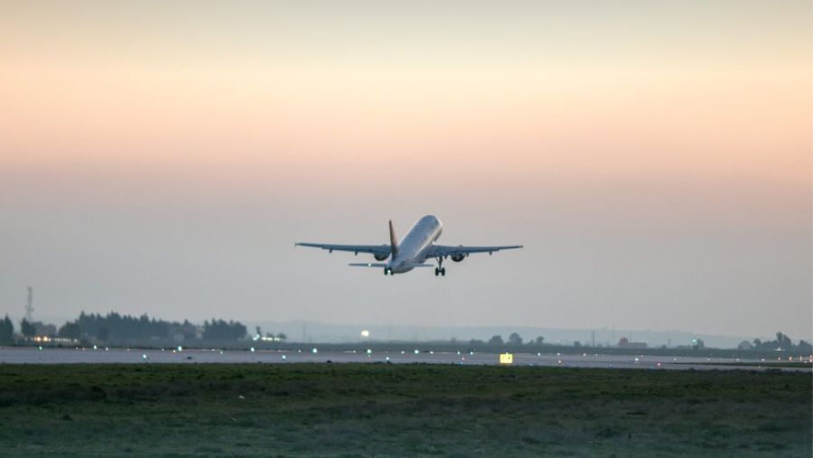 مطار الملكة علياء الدولي يستقبل 814,819 مسافرًا خلال نيسان 2025