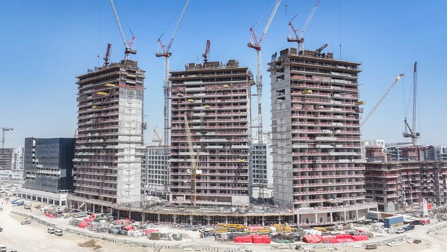 عزيزي للتطوير العقاري تُنجز 44% من مشروع "ريف" في ريفييرا