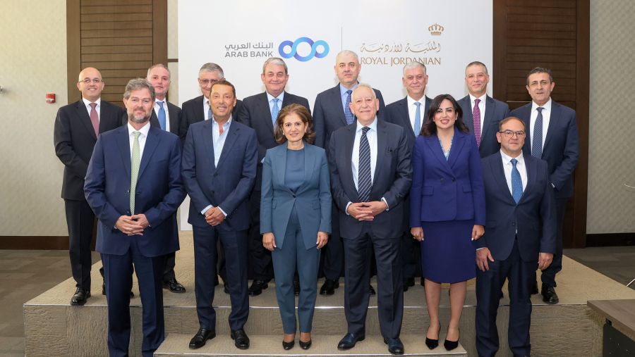 الملكية الأردنية توقع اتفاقية قرض تجمّع بنكي بقيادة البنك العربي بقيمة 250 مليون دولار