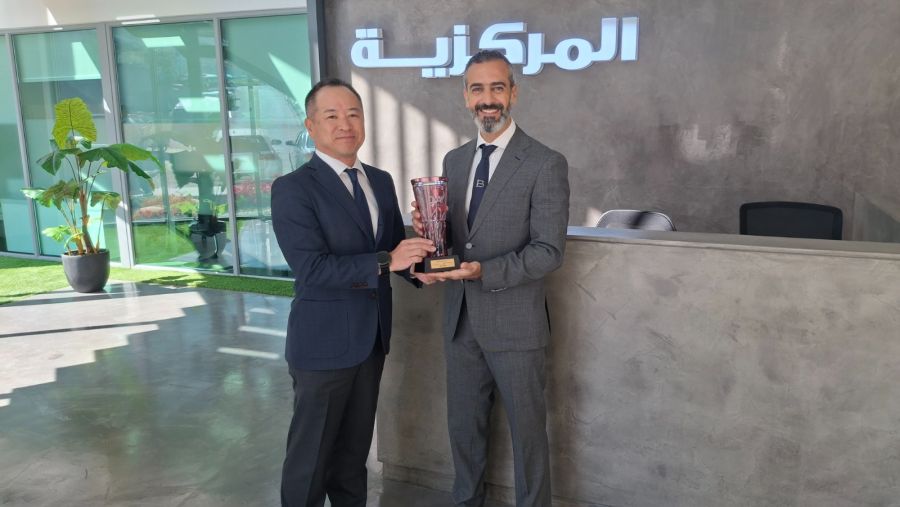 "المركزية" تحصد الجائزة الذهبية لموزّعي تويوتا لعام 2024  لعلامتي تويوتا ولكزس للمرة الثانية على التوالي