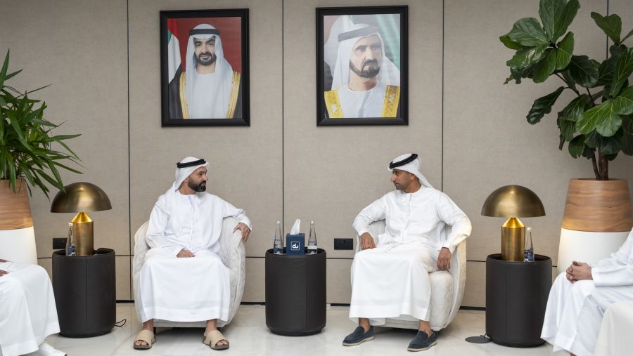 حكومة الفجيرة الرقمية تزور مقر "دو" للاطلاع على أحدث التقنيات المستقبلية وفرص التحول الرقمي