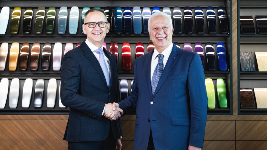 رولز-رويس موتور كارز تُعلن عن أوّل وكيل معتمد لها في العراق