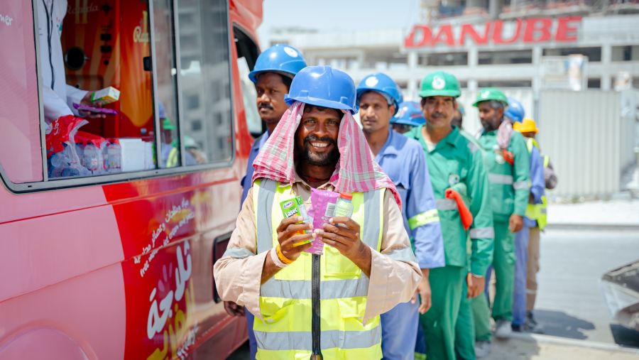 "فرجان دبي" تطلق النسخة الثانية من الحملة المجتمعية الإنسانية "ثلاجة الفريج" لتوزيع مليوني عبوة من المياه والعصائر والمثلجات على العمال