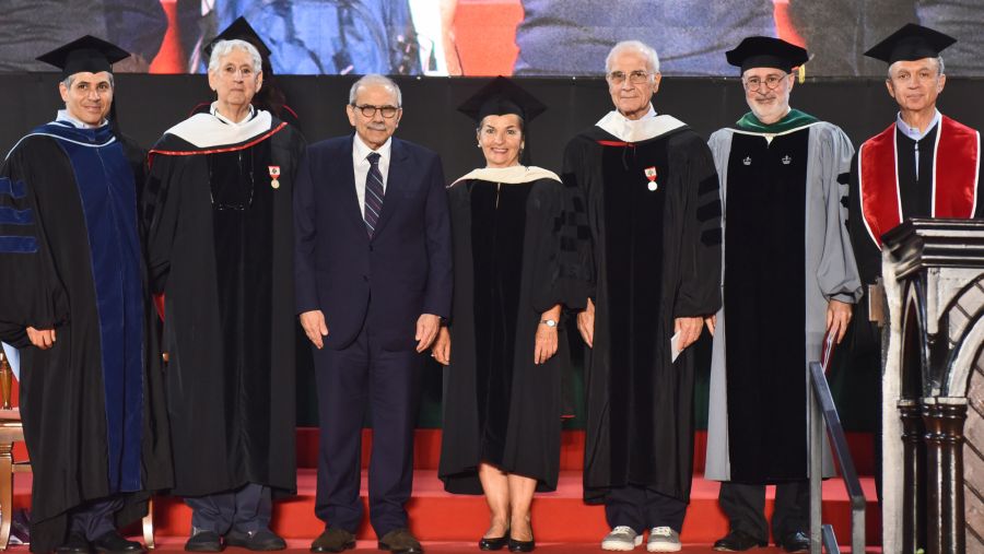 في حفل تخرجها السادس والخمسين بعد المئة: الجامعة الأميركية في بيروت تُطلق كوكبة من الرواد 