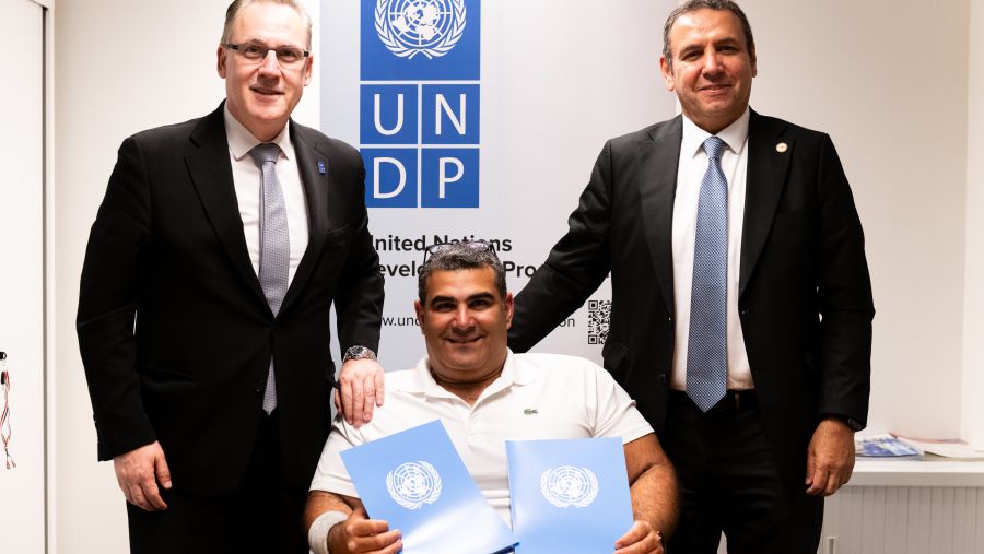 الجامعة الأميركية في الشارقة وبرنامج الأمم المتحدة الإنمائي يتعاونان لدعم إدماج ذوي الإعاقة في جهود التنمية المتكيفة مع تغيّر المناخ