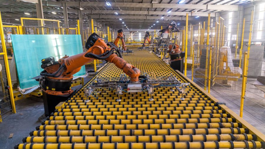 أداء استثنائي لشركات الزجاج التابعة لـ"دبي للاستثمار" 