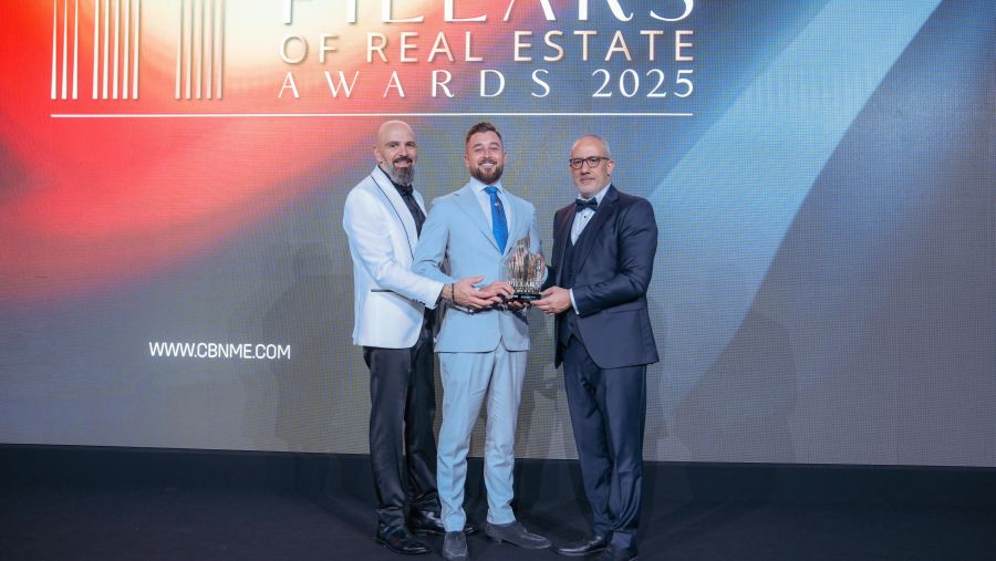 عزيزي للتطوير العقاري تحصد جائزة "المطور الرئيسي للعام" خلال حفل جوائز "Pillars of Real Estate"
