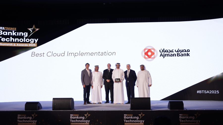 مصرف عجمان يفوز بجائزة الابتكار المتميز والتميز الرقمي في الصيرفة الإسلامية في جوائز ميا فاينانس للتكنولوجيا المصرفية 2025