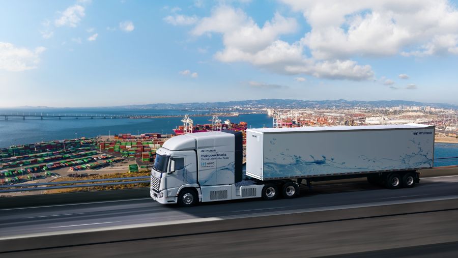 هيونداي موتور تكشف عن شاحنتها الجديدة XCIENT عالية الأداء بخلايا الوقود في معرض ACT Expo 2025