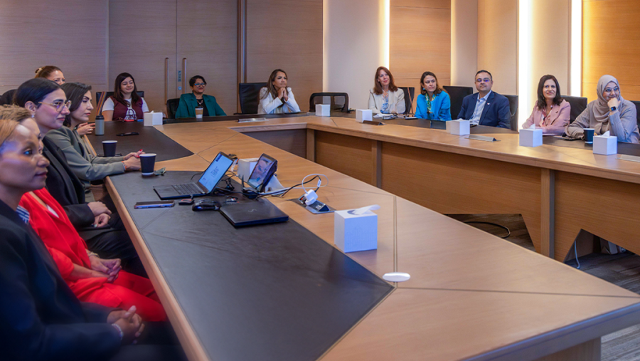 مؤسسة الجليلة وغرفة التجارة الأمريكية تطلقان برنامج توظيف المتعافيات من السرطان 