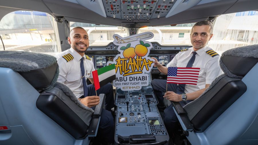 الاتحاد للطيران تحتفل بإطلاق أولى رحلاتها إلى أتلانتا