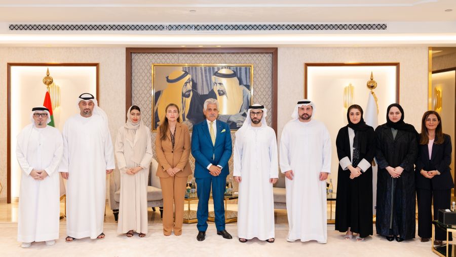 جمارك دبي ودبي الإنسانية: توحيد الجهود لتسريع تدفق شحنات الإغاثة وتسهيل إجراءاتها