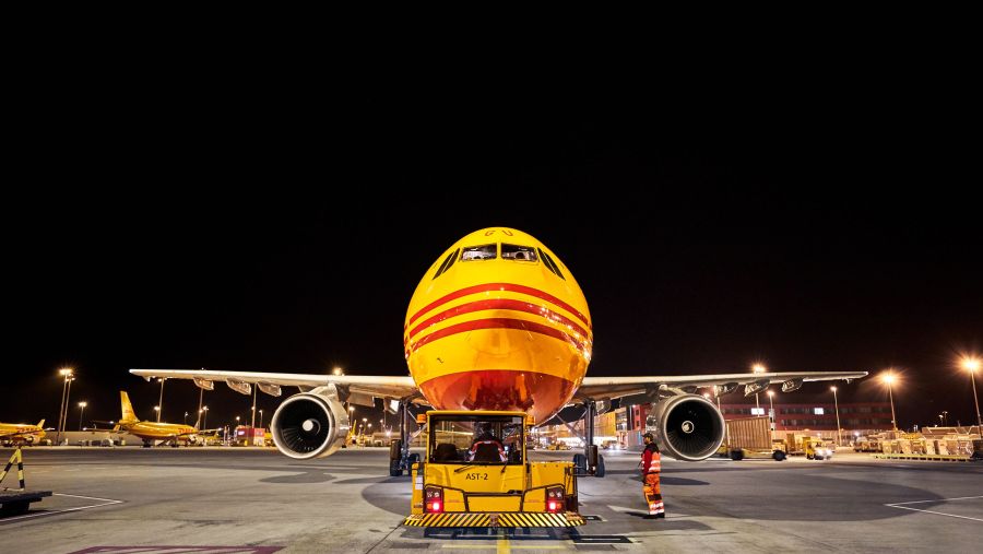 شركة "دي إتش ال" تُطلق خدمة "إكسيليريت"