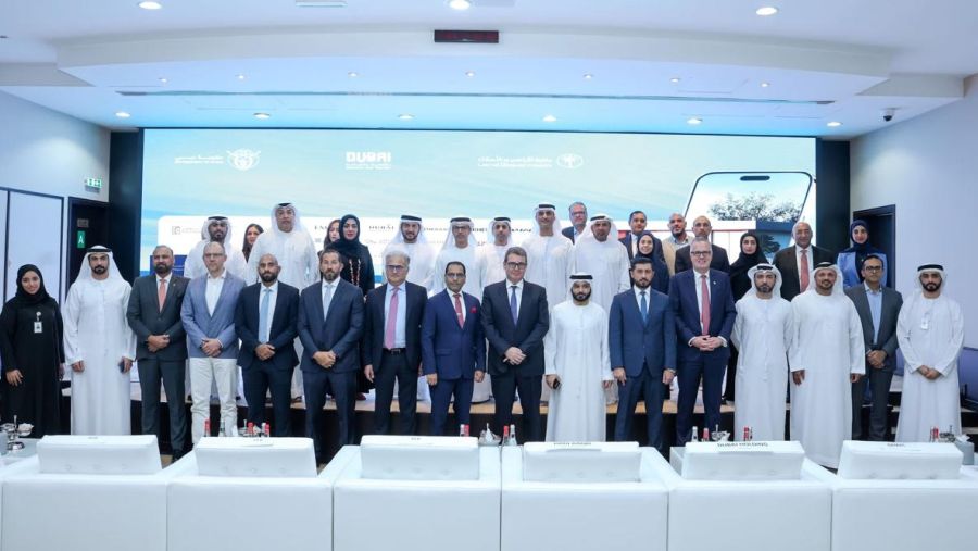 "عزيزي" تتعاون مع "أراضي دبي" ودائرة الاقتصاد والسياحة بدبي لدعم برنامج "تملك العقار الأول"