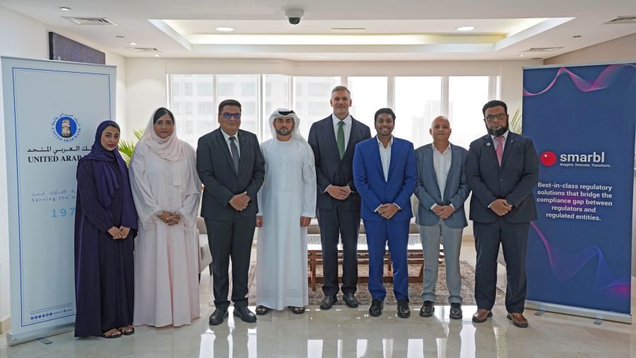 البنك العربي المتحد يطلق بالشراكة مع "Smarbl" منصة "RegPRISM" لإدارة الامتثال التنظيمي باستخدام الذكاء الاصطناعي