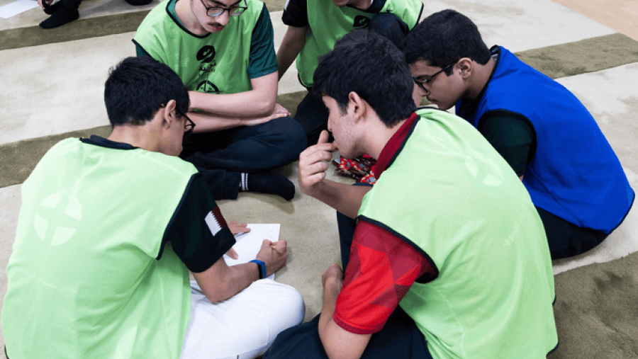 كيف تُسهم مخيمات مؤسسة قطر في إلهام العقول الشابة لأجل قيادة غدٍ أفضل؟ 