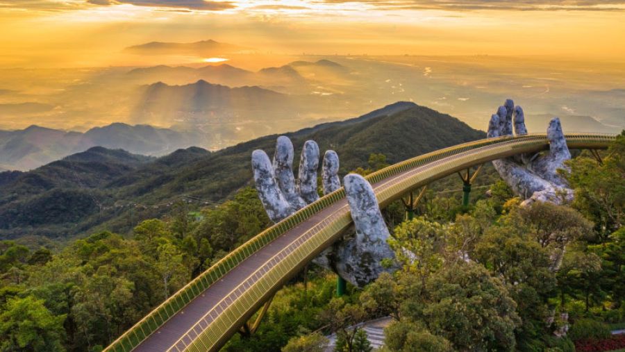 طيران الإمارات تكشف عن أكثر وجهات العطلات الصيفية شعبية لعام 2025