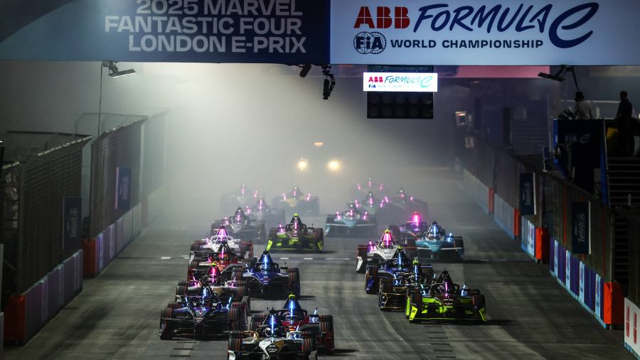 Cassidy Seals Round 15 Win in London as Porsche Leads Fia Teams’ and Manufacturers’ World Championships Ahead of Season Finale
