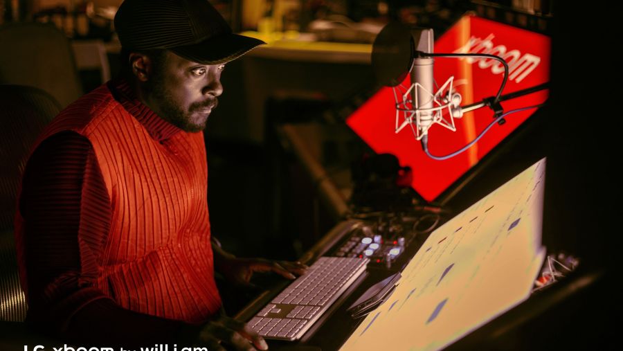 إل جي تتعاون مع فنان موسيقي بارز لإحداث نقلة نوعية في أجهزة الصوت المحمولة وتكشف عن تجربة صوتية تجمع بين القوة والنعومة بتوازن وانسيابية