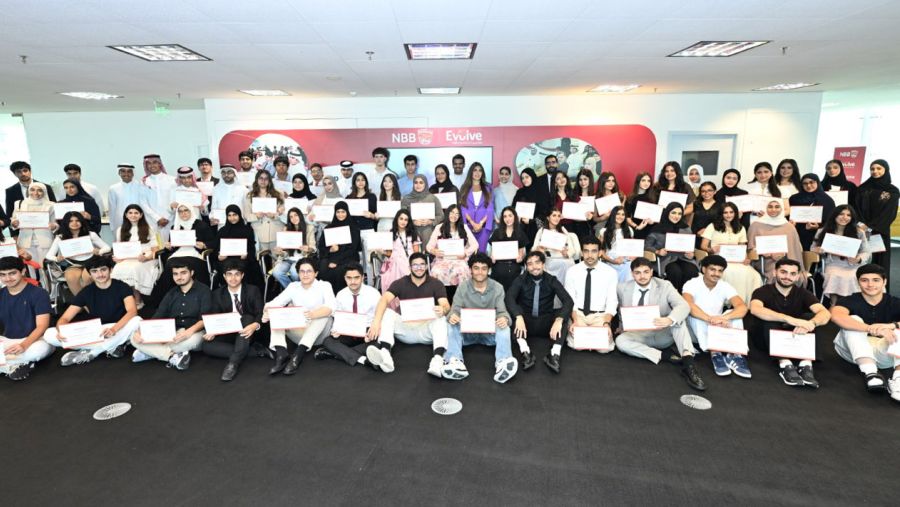 بنك البحرين الوطني يختتم المرحلة المدرسية من برنامج "EVOLVE 2025" ويبدأ بالمرحلة الجامعية