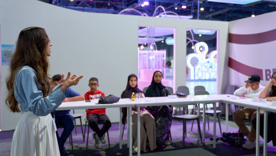  بنك البحرين الوطني ينظم ورش عمل لتعزيز الثقافة المالية ضمن رعايته لمدينة الشباب 2030