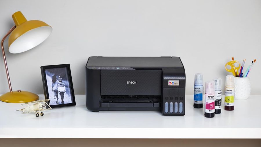 إبسون توفّر حلولاً ذكيةً وصديقةً للبيئة خلال موسم العودة إلى المدارس 2025 في الإمارات