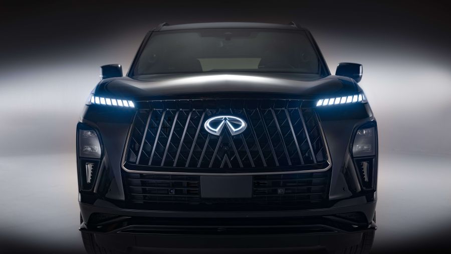 إنفينيتي QX80 تواصل تعزيز حضورها في أبوظبي مع أداء استثنائي يُجسّد قصة نجاح متكاملة 