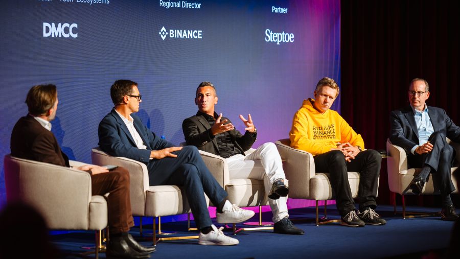 مركز دبي للسلع المتعددة يعلن نمو عدد الشركات البريطانية والسويسرية المسجلة لديه بنسبة 10% بالتزامن مع اختتام جولاته الترويجية الأوروبية عبر مؤتمر رائد في تقنيات الذكاء الاصطناعي والبلوك تشين