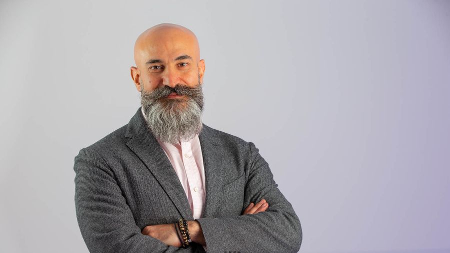 جامعة الشارقة وIBM تعززان الزراعة المستدامة من خلال روبوت المحادثة "My FarmWell" المدعوم بمنصة watsonx