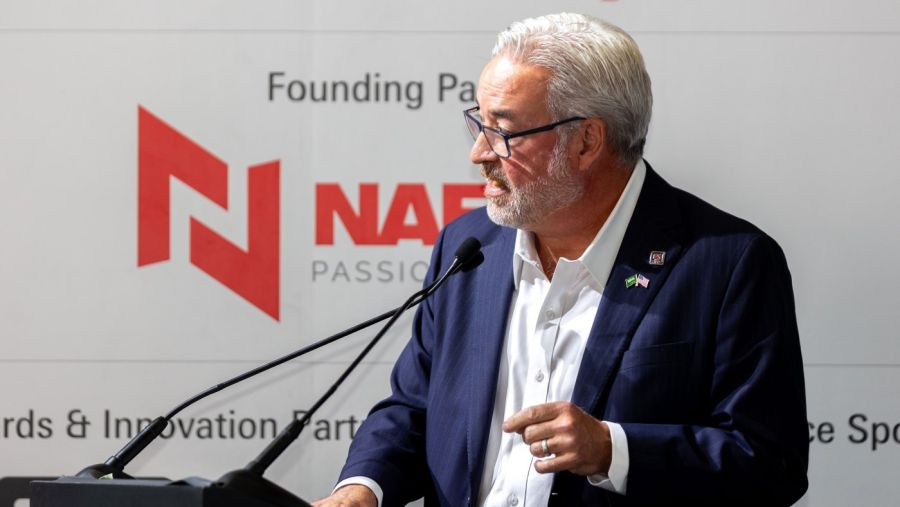 الرابطة الوطنية للحماية من الحرائق تسلط الضوء على مخاطر المركبات الكهربائية في معرض إنترسك السعودية