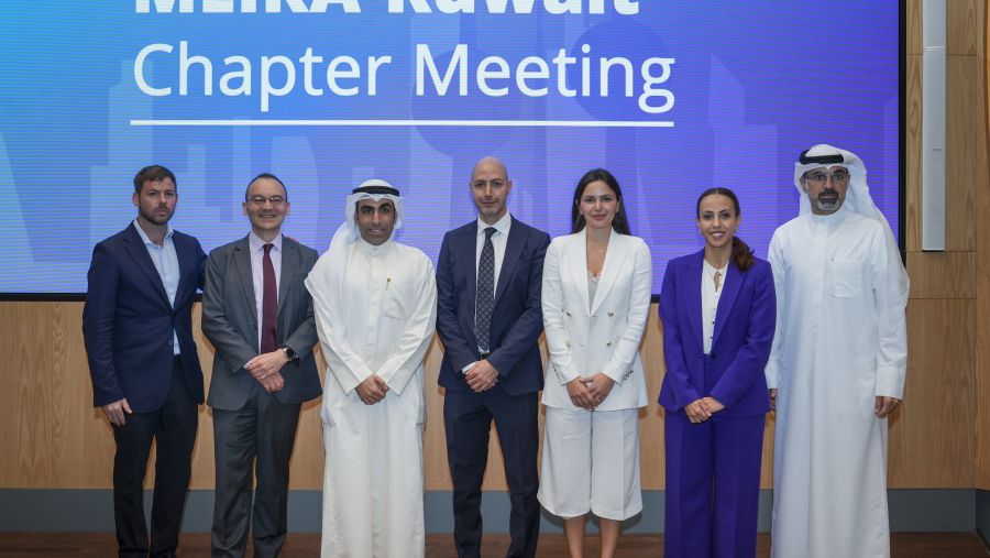 بورصة الكويت تواصل جهودها لتعزيز علاقات المستثمرين في سوق المال الكويتي