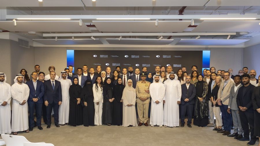 شركات إماراتية وعالمية تقدم حلولاً مبتكرة بالذكاء الاصطناعي لتطوير الخدمات الحكومية بدبي