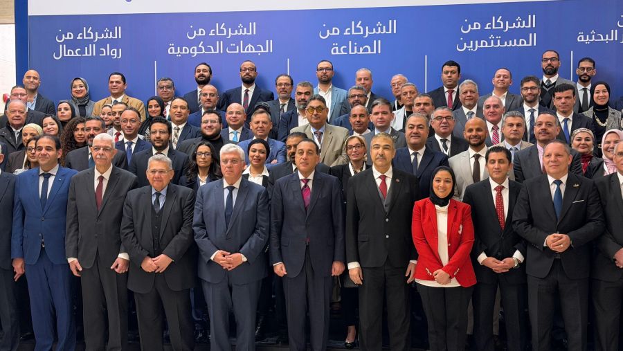 الجامعة الأمريكية بالقاهرة تقود تحالف "استثمر بثقة -  DTS"  لتطوير قطاع الإلكترونيات في مصر