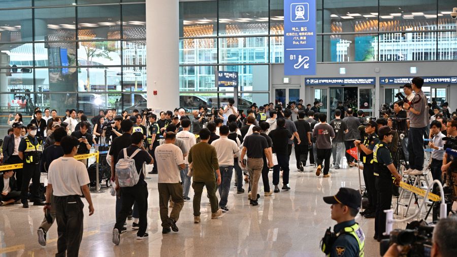 "Mr. Trump is watching you at the airport": Secret ICE unit tracks migrants on domestic flights