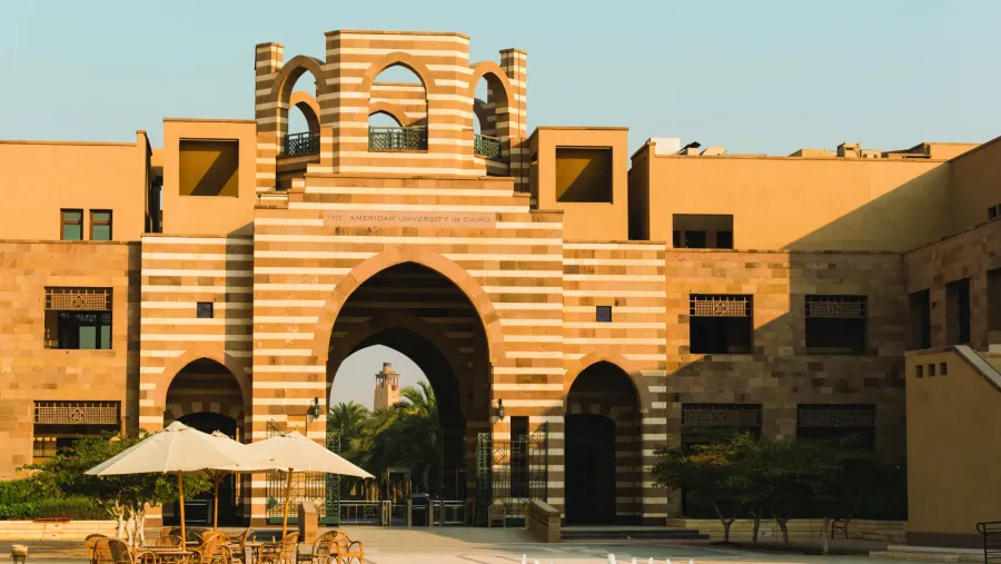 الجامعة الأمريكية بالقاهرة في 2025: عام من التأثير العالمي، والابتكارات العلمية،  والشراكات الاستراتيجية