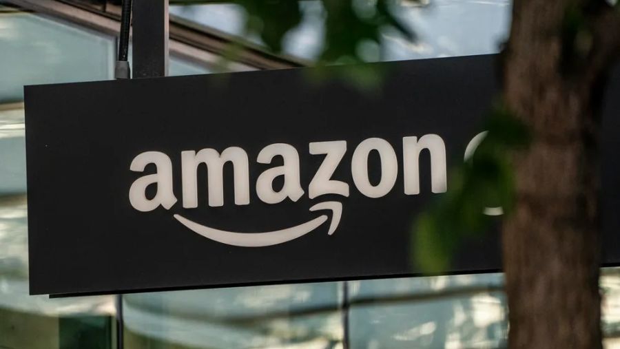 Amazon Builds Momentum Ahead of Q4 Earnings on AWS Strength
