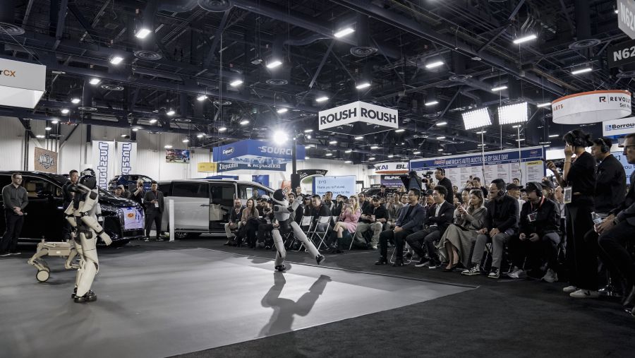 Faraday Future Launches Three Series of Robot Products at the Annual NADA Show, Aiming to Become the first U.S. Company to Deliver Both Humanoid and Bionic Robots