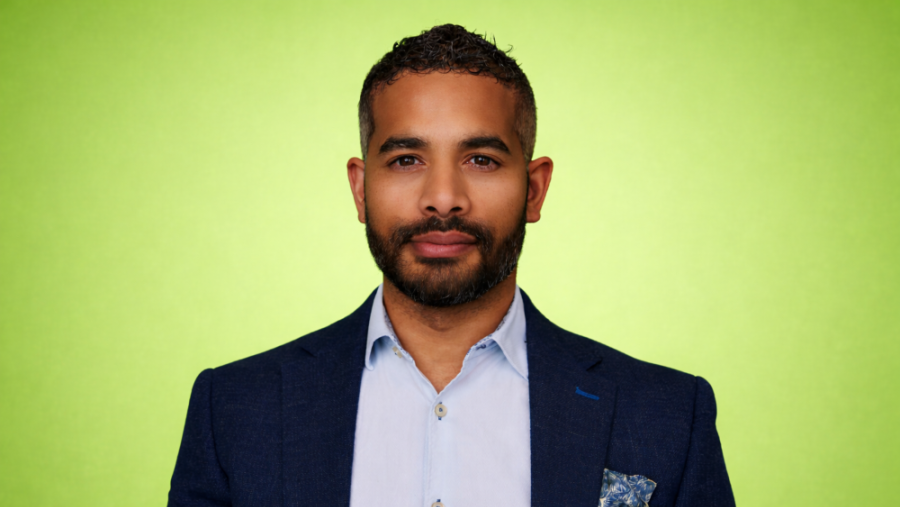 Bitcoin struggles to break $74,000 resistance as ETF inflows rise