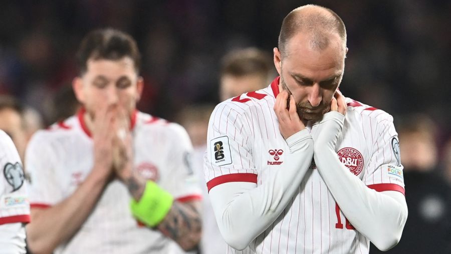 إريكسن: علينا تحمل الانتقادات بعد ضياع حلم كأس العالم