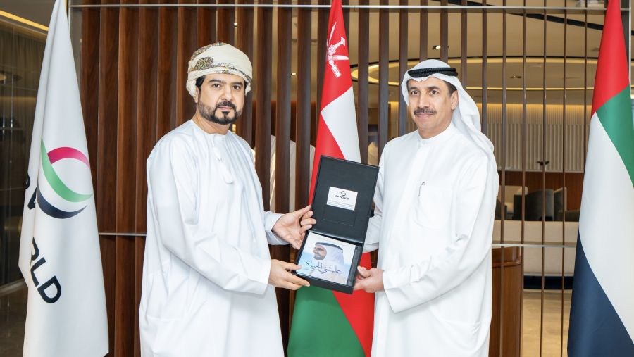 موانئ دبي العالمية تستقبل وفداً رفيع المستوى من الهيئة العامة للمناطق الاقتصادية الخاصة والمناطق الحرة بسلطنة عُمان