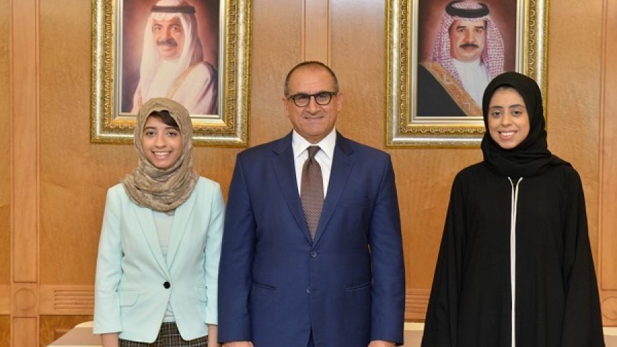 خلال الحدث