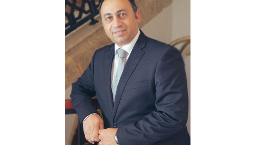 بسام صالح، مدير التسويق في بوادي مول
