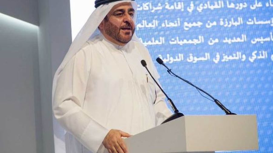 الدكتور منصور العور، رئيس جامعة حمدان بن محمد الذكية