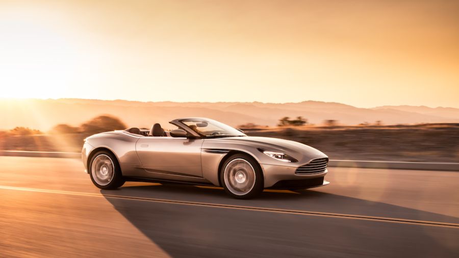 سيارة DB11 Volante من Aston Martin