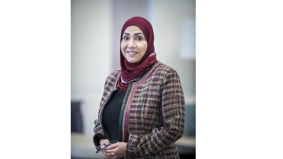 السيدة بدرية اللنجاوي المدير التنفيذي للتمريض في إدارة التمريض والقبالة في مؤسسة حمد الطبية