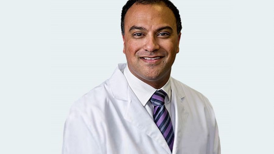 1.	الدكتور نيكيل شاه، رئيس قسم جراحة المناظير والجراحة الروبوتية بمؤسسة "بيدمونت" للرعاية الصحية في أتلانتا بولاية جورجيا الأمريكية.